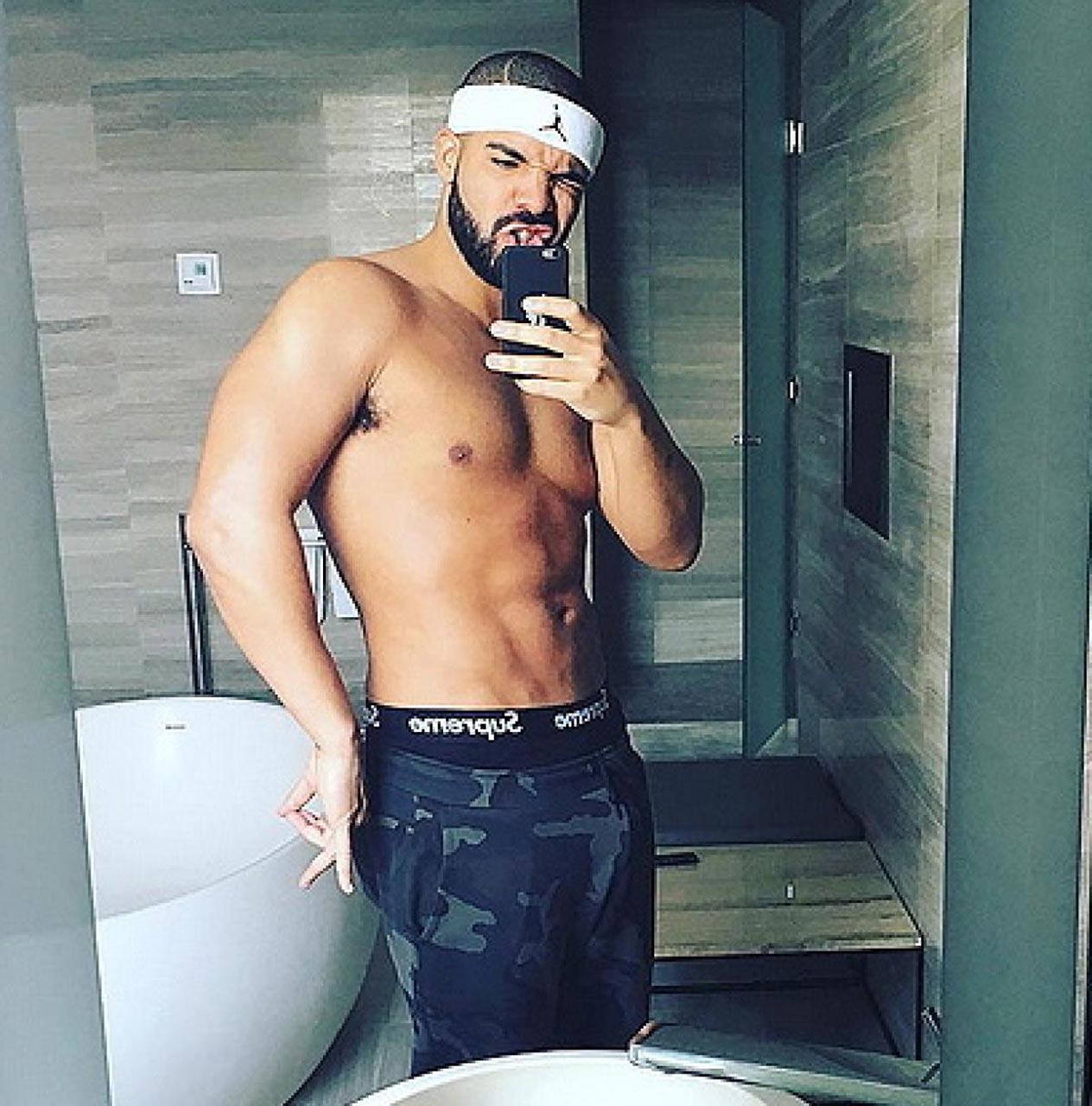 Drake nude pic
