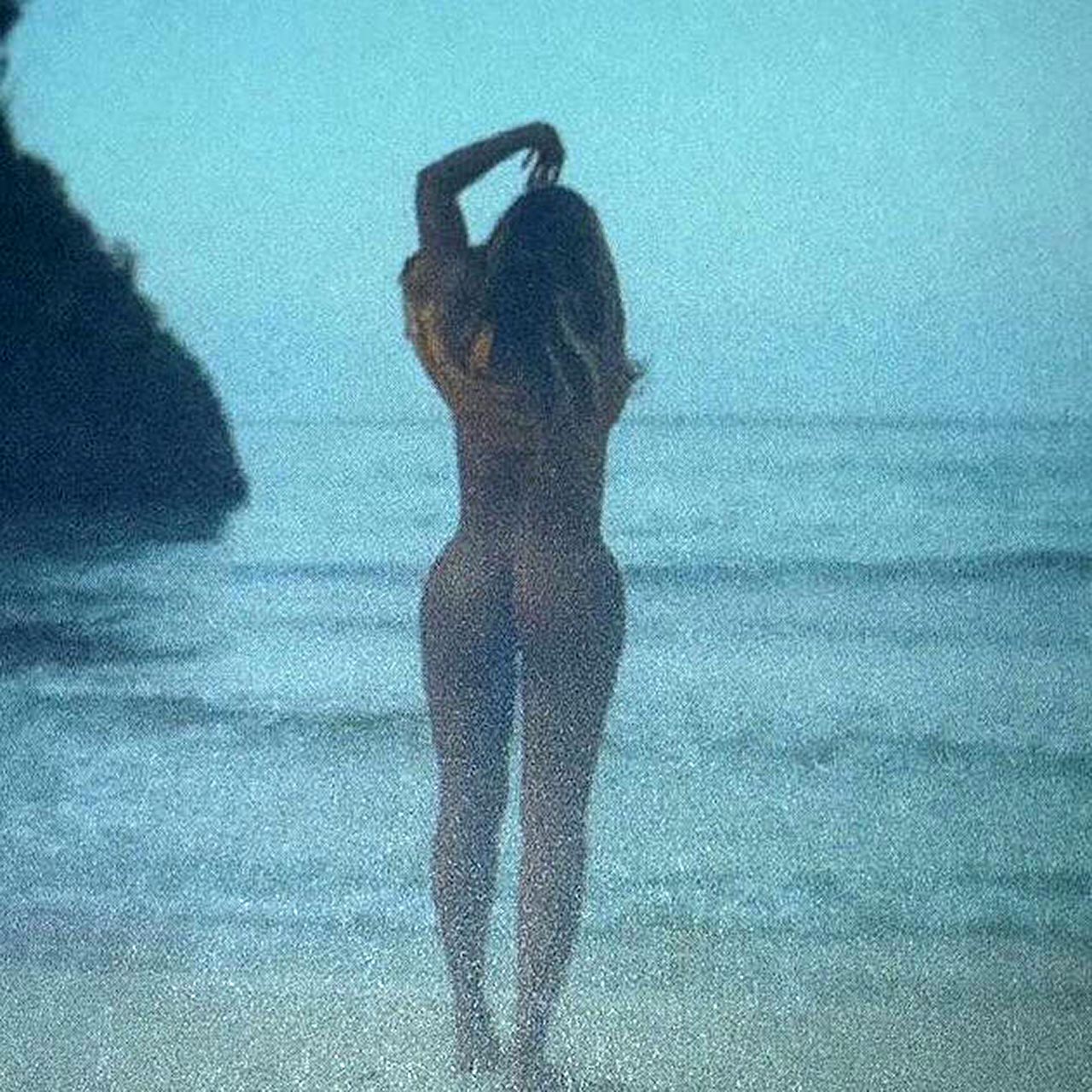 Beyonce nude butt.