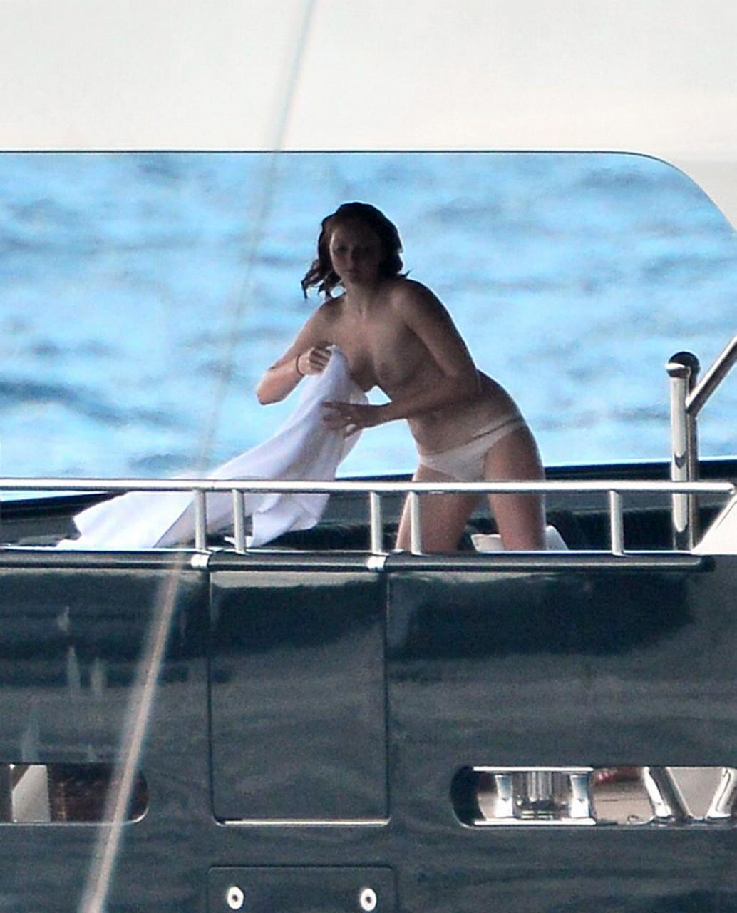 Watch Online Latest Model Lily Cole Nude Tits On A Yacht In St Barts