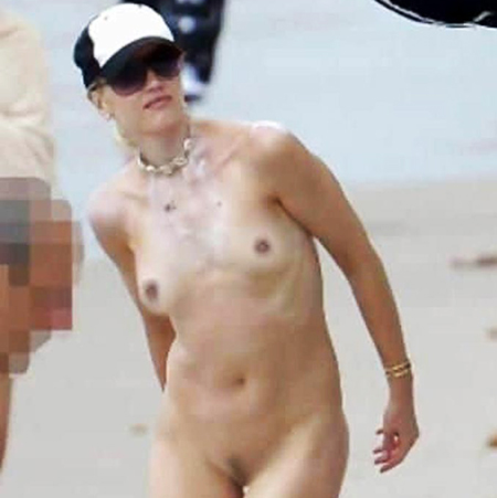 Stefani topless gwen Gwen Stefani