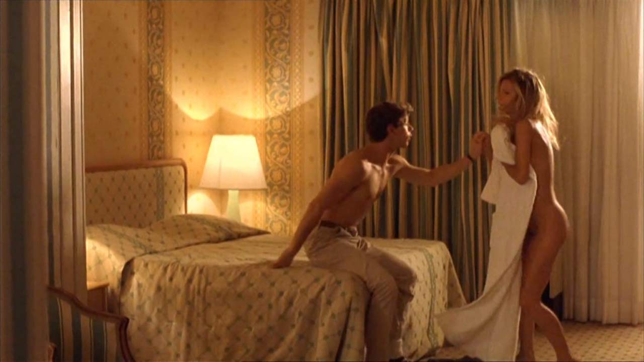 Michelle Hunziker Nude Sex Scene In Voglio Stare Sotto Al