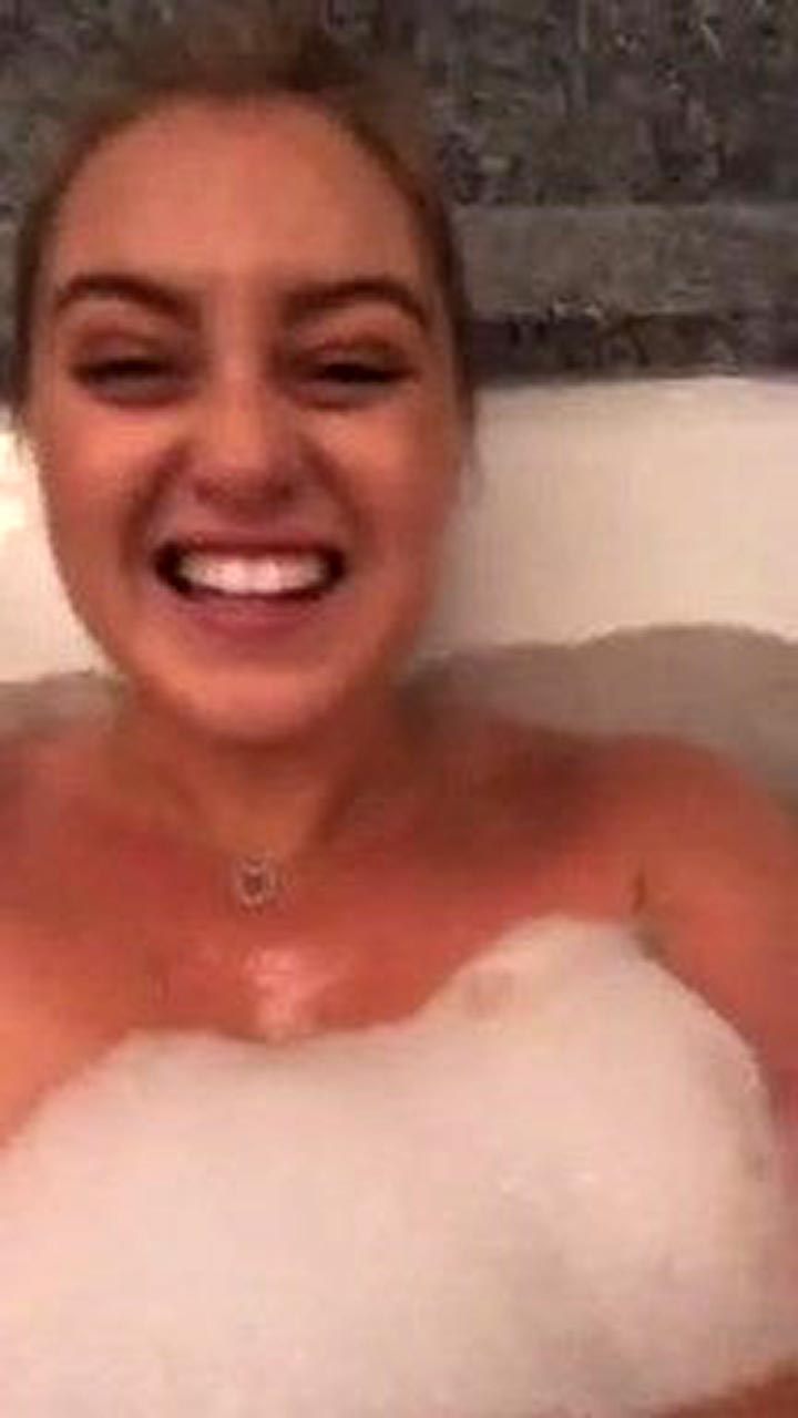 Iskra Lawrence Nude And Topless Pics And Leaked Porn Scandal Planet 5273