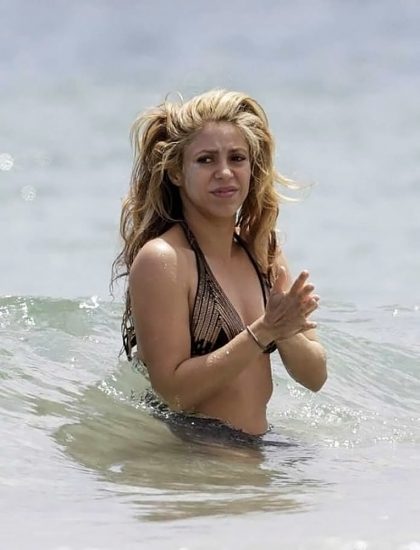Shakira Nude Pics & LEAKED Blowjob Porn Video 831