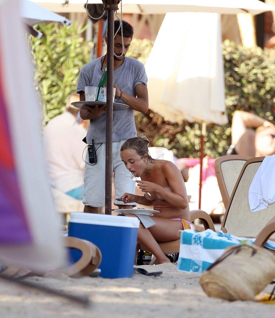 Prince Harry S Cousin Lady Amelia Windsor Topless In Ibiza Scandal Planet