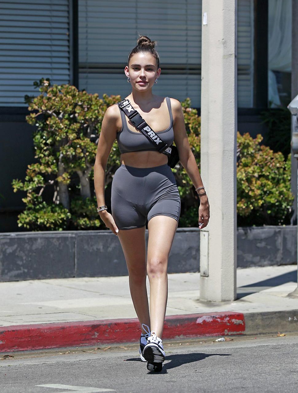 Juicy Madison Beer Cameltoe In Tight Gray Shorts Scandal Planet
