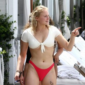 Sophie Turner Sexy with Joe Jonas in Paris (7 Pcs) | #The Fappening