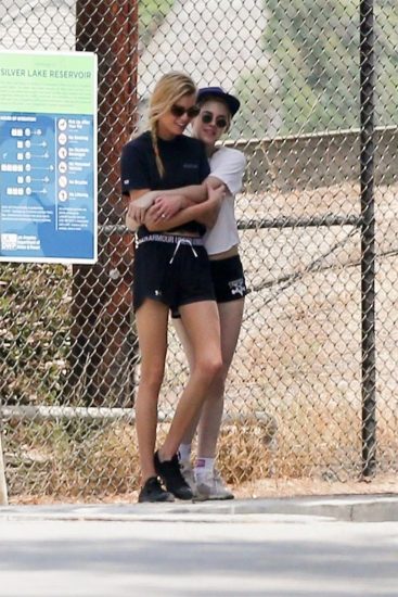Kristen Stewart And Stella Maxwell Lesbian Pics Are Too Hot Scandal Planet