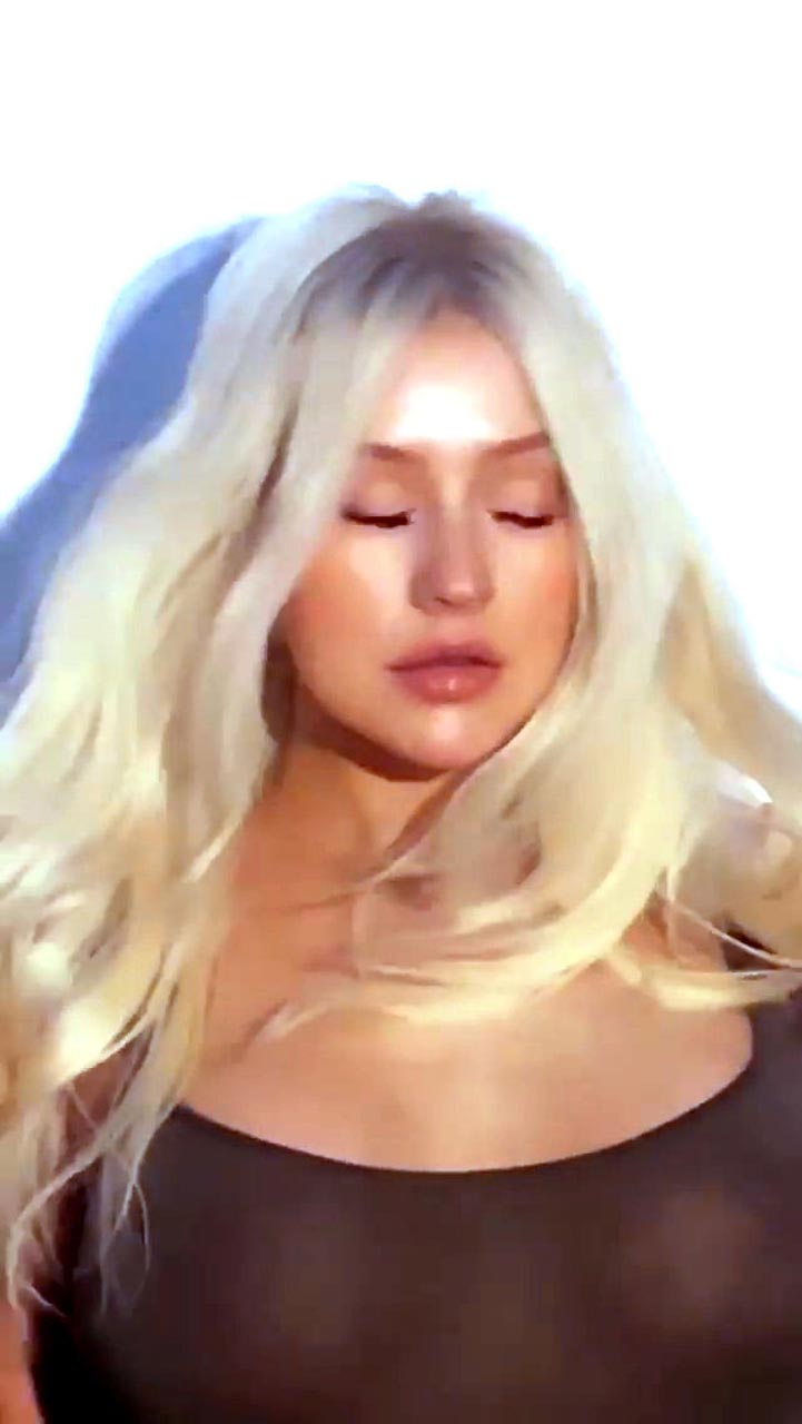 Christina Aguilera Nude Leaked Pics And Topless Videos 