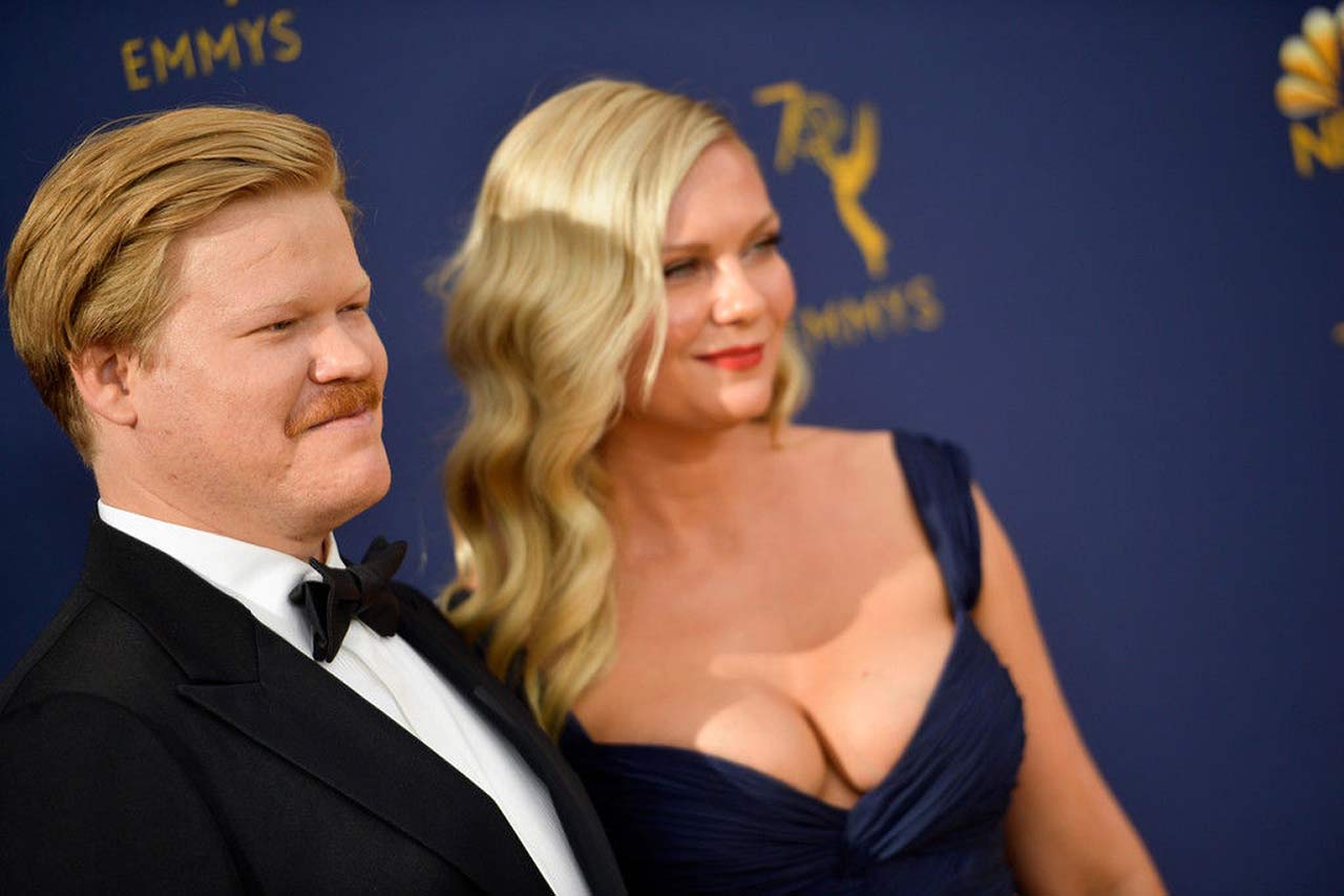 Kirsten Dunst Cleavage Exposed At Emmy Awards Scandal Planet