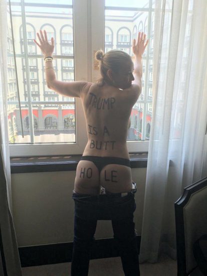 Chelsea Handler Nude LEAKED Pics & Sex Tape 19