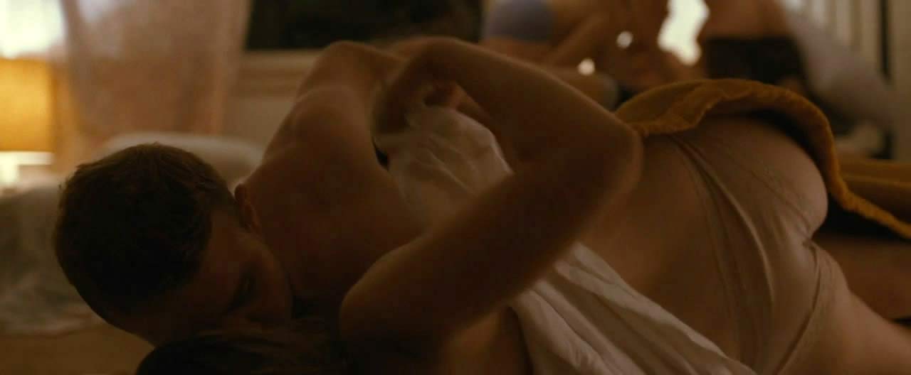 Elizabeth Olsen Nude And Porn Ultimate Collection