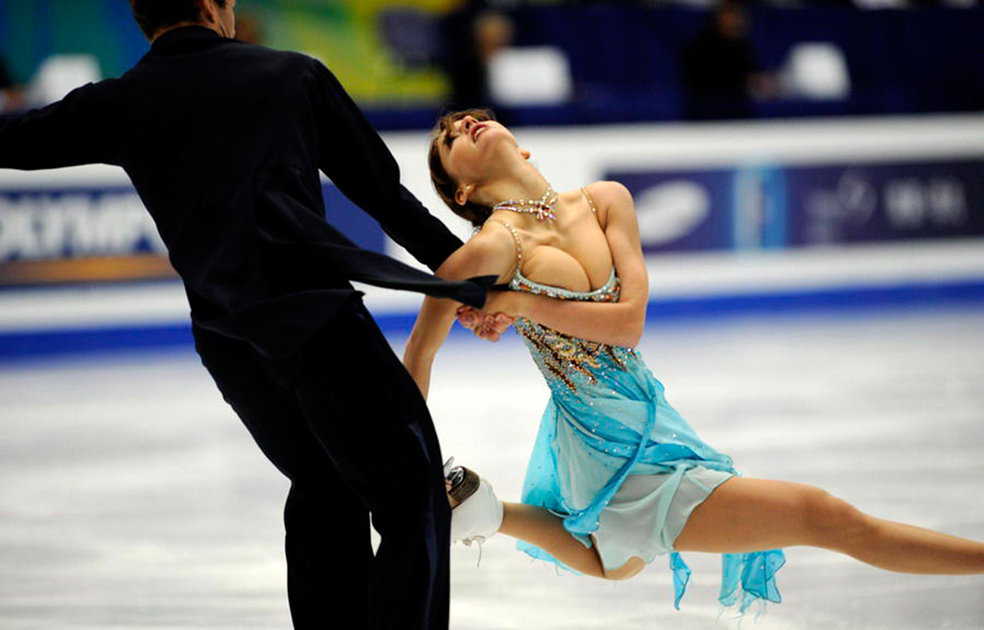 Figure Skating Nip Slip Colle