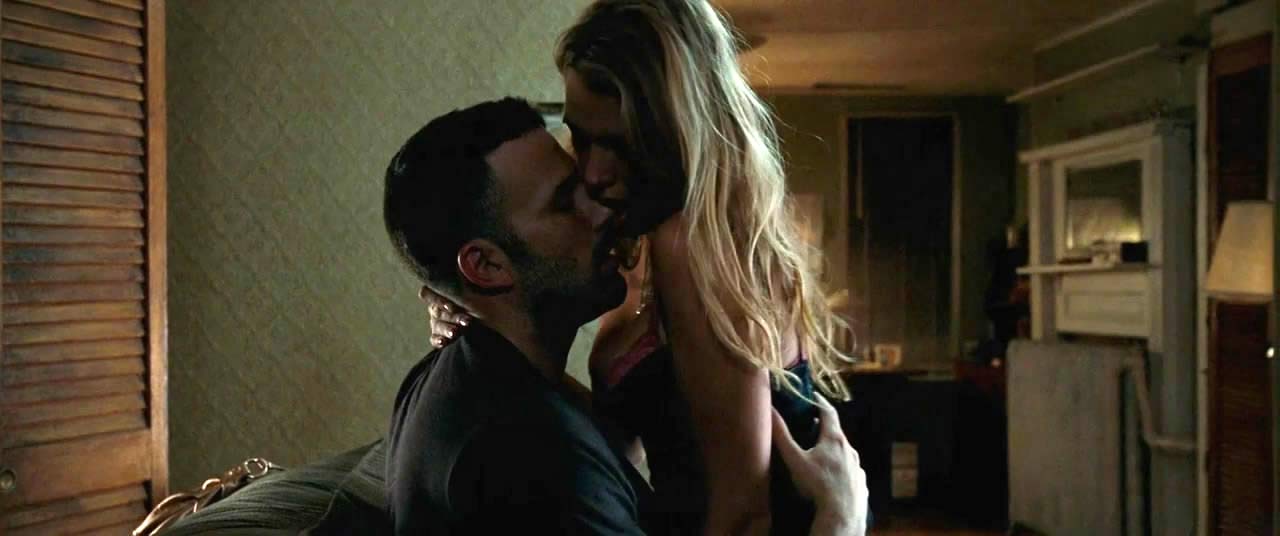Blake Lively Sex Scene - Blake Lively NUDE Pics Leaked From Phone - UNSEEN
