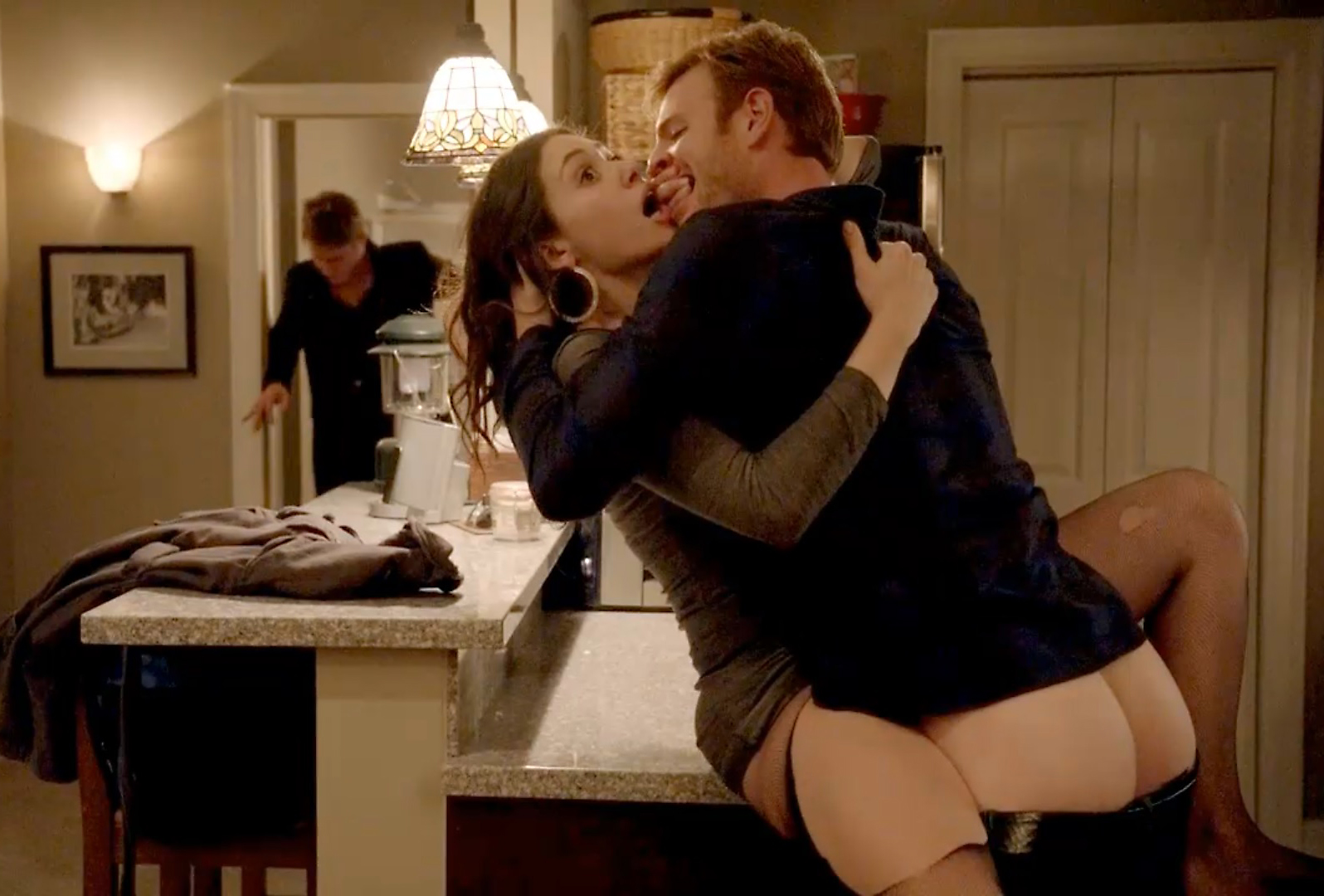 Emmy Rossum Sex On The Kitchen Counter In Shameless Free Scandal Planet