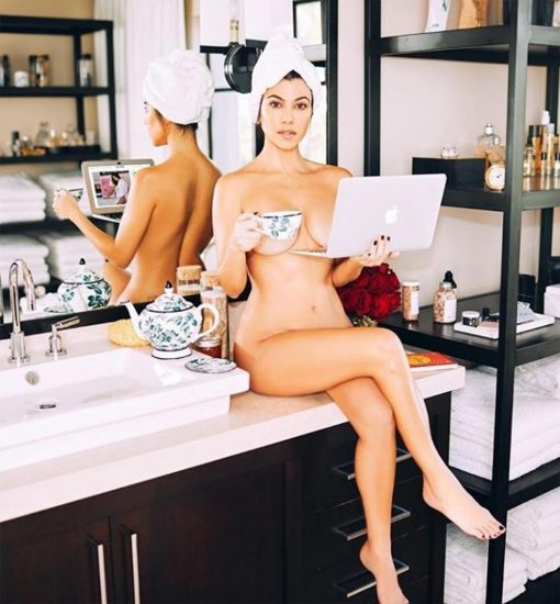 Kourtney kardashian leaked nude
