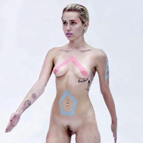 Miley Cyrus Peeing Porn - Miley Cyrus Nude Leaked Pics and Real PORN Video - Scandal ...