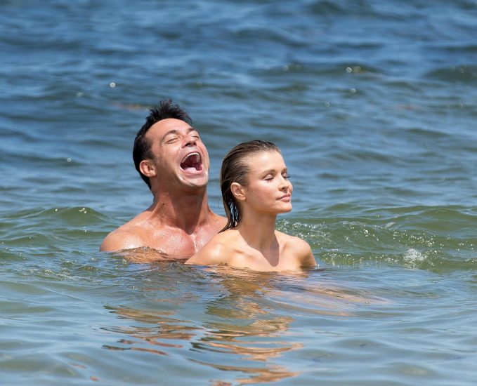 Joanna Krupa Sex In The Sea Paparazzi Pics Scandal