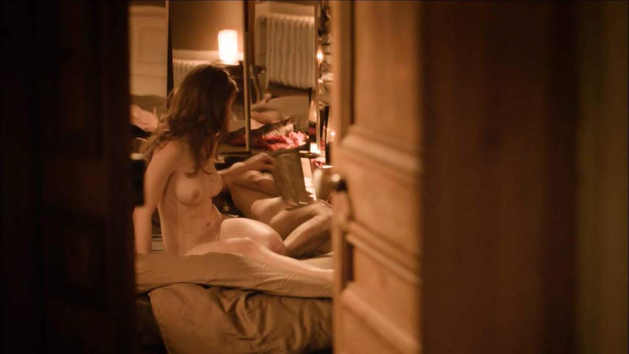 Carolina Jurczak nude sex scene.