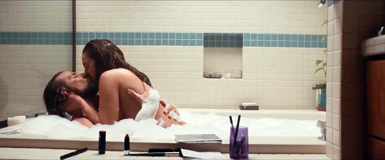 Lady Gaga Bathing With Bradley Cooper In A Star Is Born