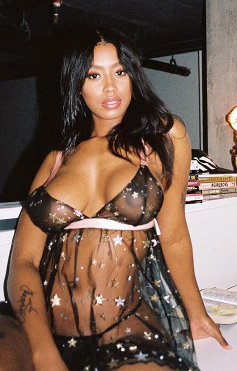 Raven Tracy nude & sexy pics.