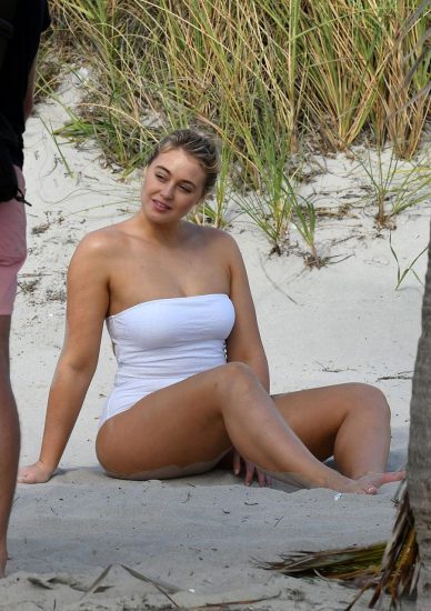 Iskra Lawrence Nude & Topless Pics And LEAKED Porn 152