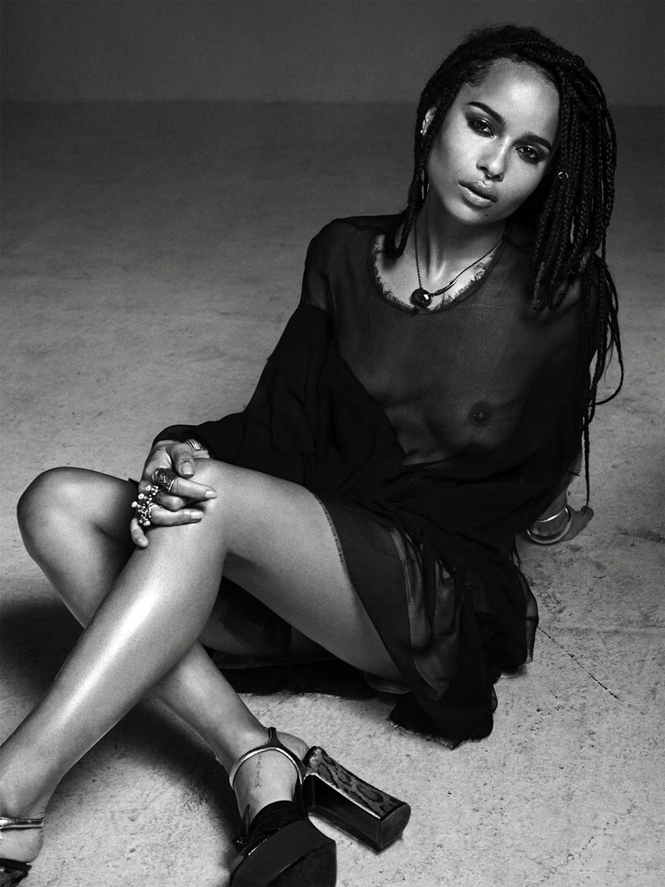 Actress Zoe Kravitz Nudes For Magazine Scandal Planet 0021