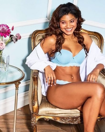 Danielle Herrington NUDE & Topless Pics for Sports Illustrated 304