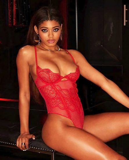 Danielle Herrington NUDE & Topless Pics for Sports Illustrated 303