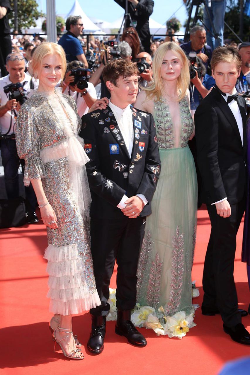 Elle Fanning Sexy Sideboob Flash In Cannes Scandal Planet