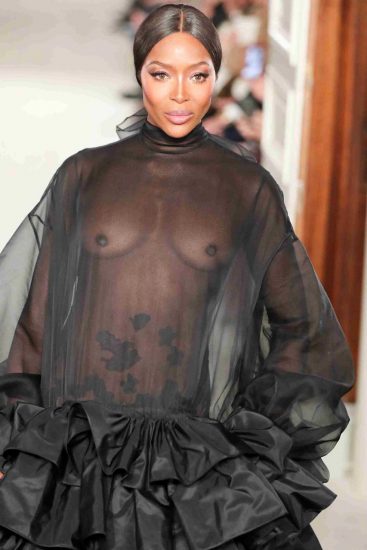 Naomi Campbell NUDE Pics & Topless Sexy Images Collection 65