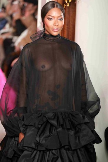 Naomi Campbell NUDE Pics & Topless Sexy Images Collection 156