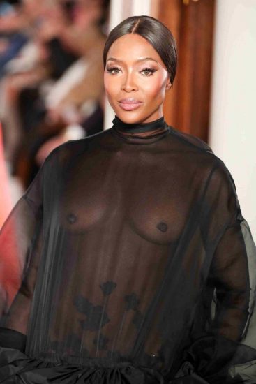 Naomi Campbell NUDE Pics & Topless Sexy Images Collection 779