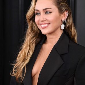 Miley Cyrus Nude Leaked Pics and Real PORN [2020 UPDATE] 110