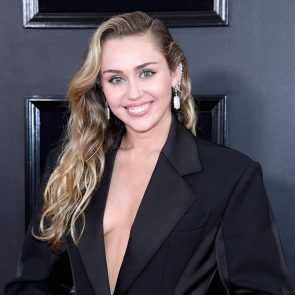 Miley Cyrus Nude Leaked Pics and Real PORN [2020 UPDATE] 121