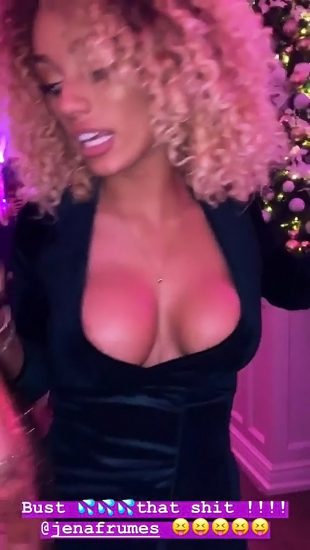 Jena Frumes Nude LEAKED & Topless Instagram Pics 118