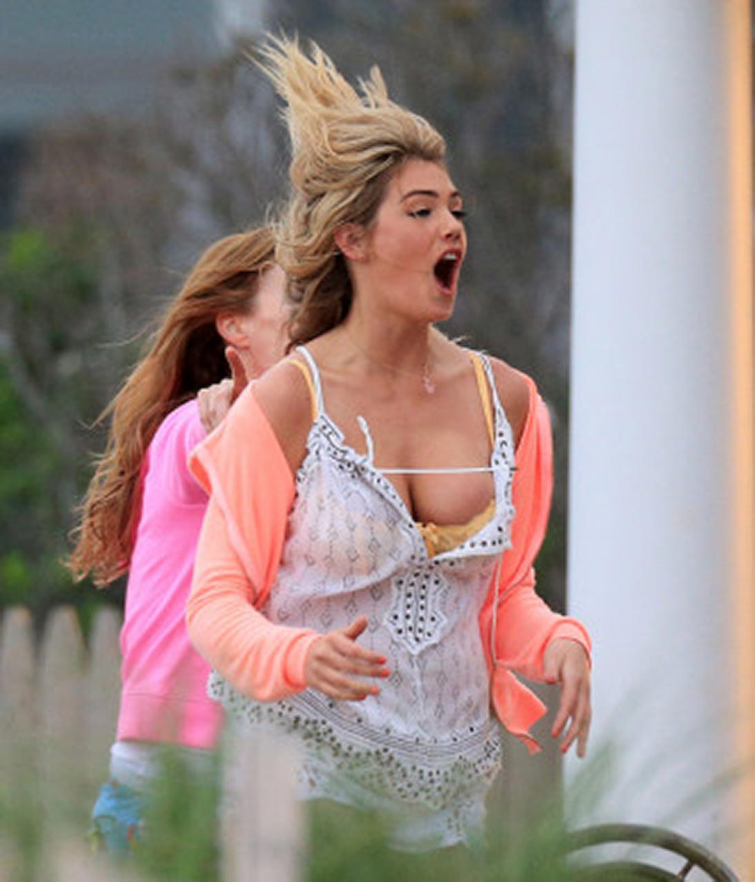 Kate Upton Nip Slip Happened On The Set Scandal Planet