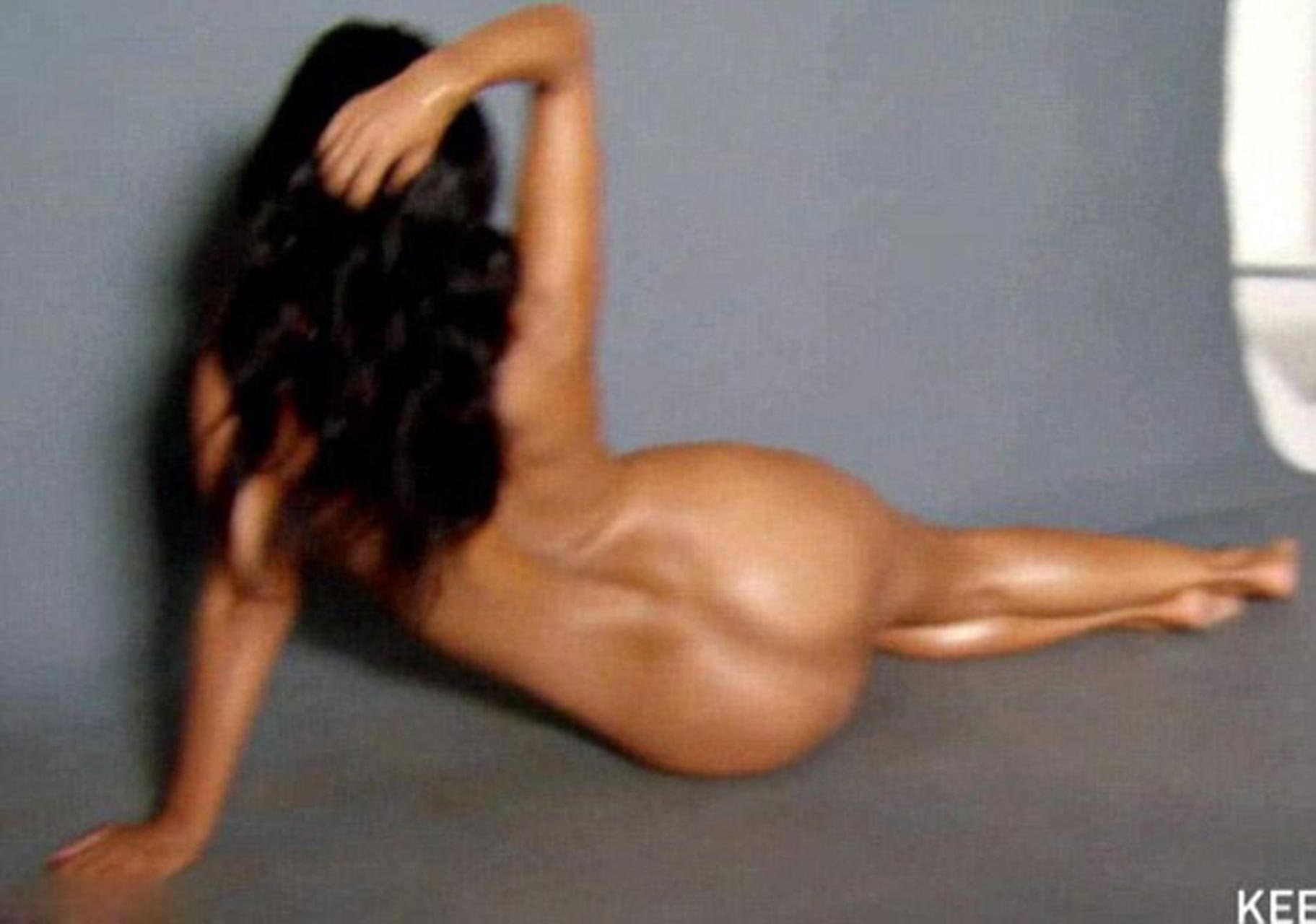 Kourtney Kardashian Naked Photo Shoooting For Gq Scandal Planet