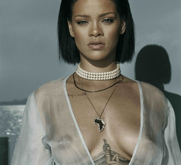 Rihanna pics leaked