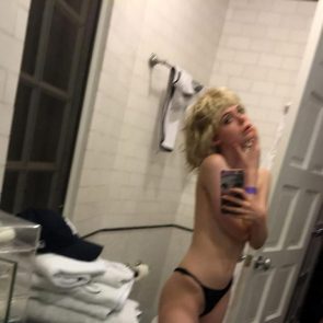 Elle Fanning Porn Galleries - Elle Fanning Nude Leaked Photos - Scandal Planet