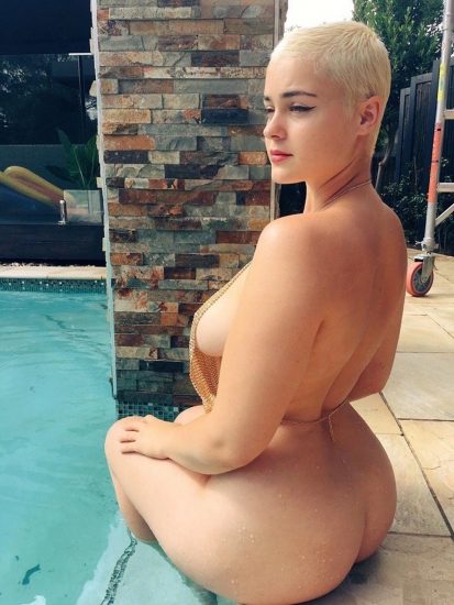 Stefania Ferrario Nude & Lesbian Pics And LEAKED Porn 112