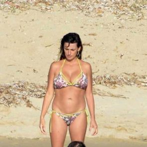 Penelope Cruz Goes Topless And Shows Off The Goods On Her Family Vacation!  - Perez Hilton