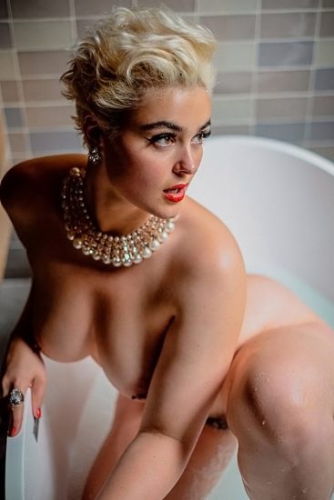 Stefania Ferrario Nude & Lesbian Pics And LEAKED Porn 797