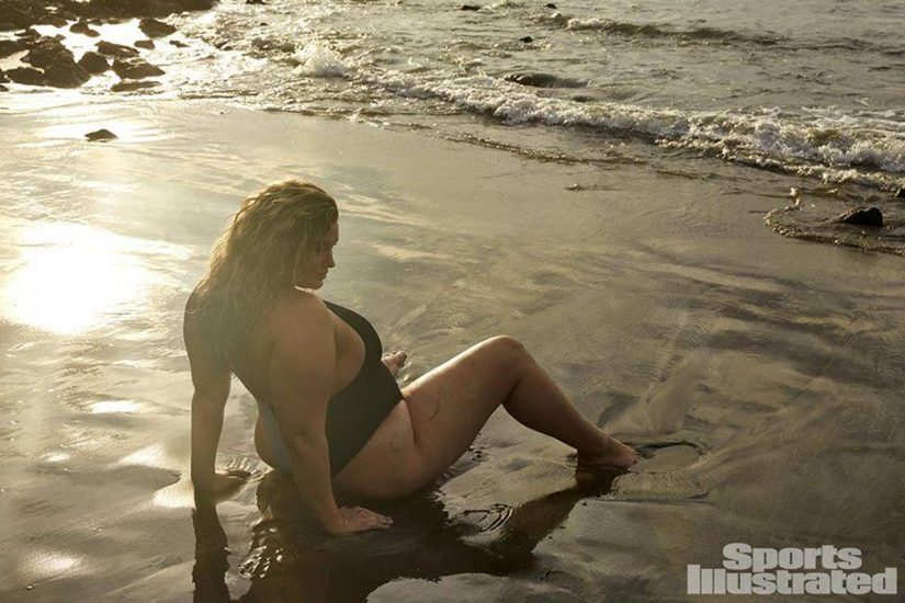 Hunter McGrady Nude Pics & Topless for Sports Illustarted 51