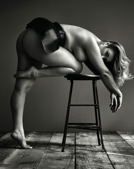 Hunter McGrady Nude Pics & Topless for Sports Illustarted 636