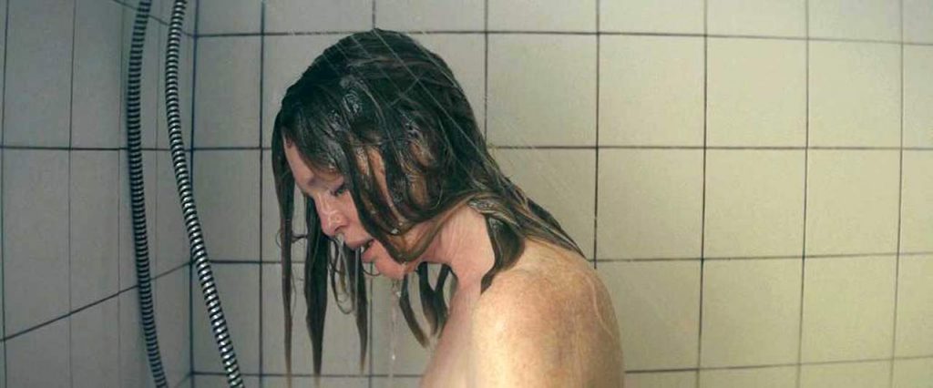 Julianne Moore Naked Scene From Gloria Bell Scandal Planet