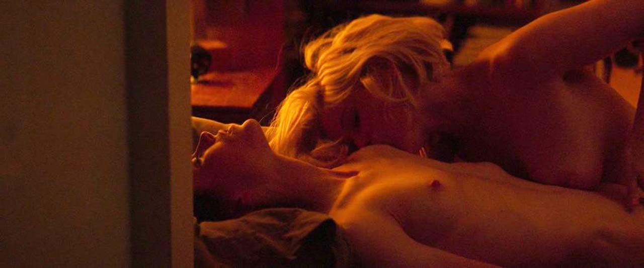 Kate Mara & Ellen Page Nude Lesbian Sex from 'My Days of ...