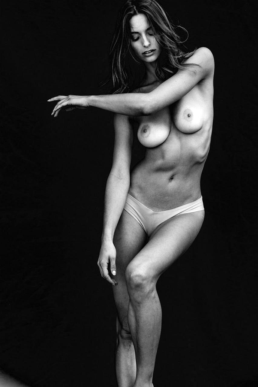 Elisabeth Giolito nude & sexy.