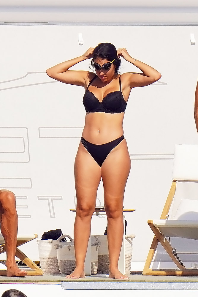 Georgina Rodriguez Hot Ass in a Bikini.