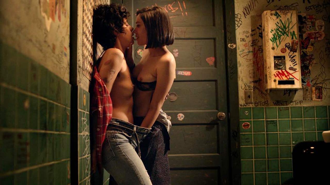 Mishel Prada & Roberta Colindrez lesbian sex scene.