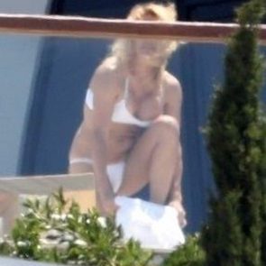 Pamela Anderson Nude Pics and Leaked Sex Tape 65